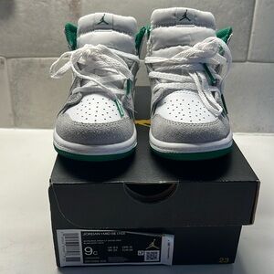 Jordan 1 MID SE TD (White / Green LT SMOKE Grey)